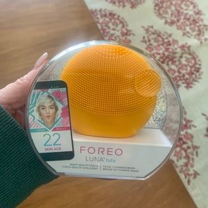 Foreign Luna fofo. NWT